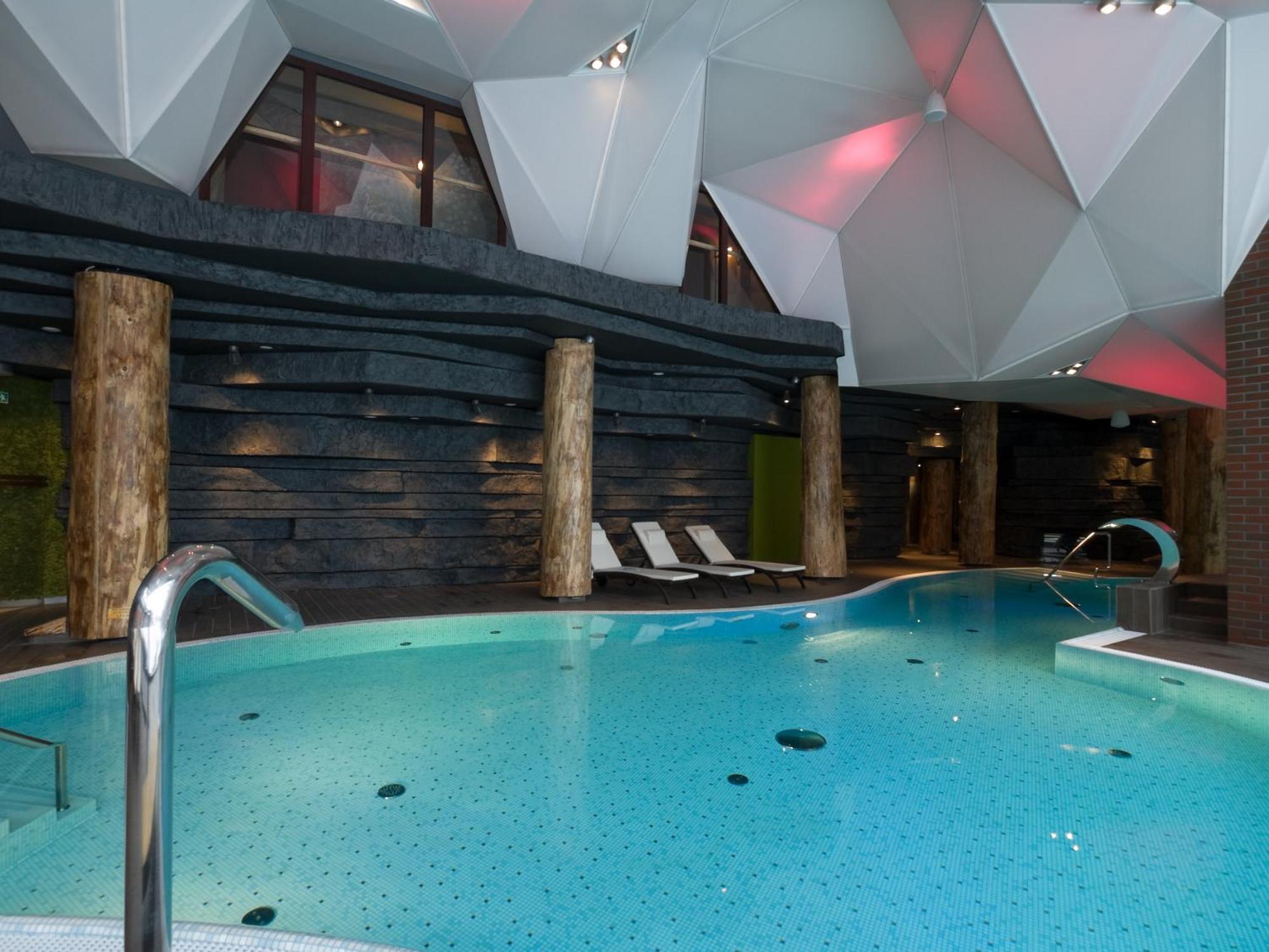 Hotel Żubrówka Spa&Wellness Białowieża Exterior foto